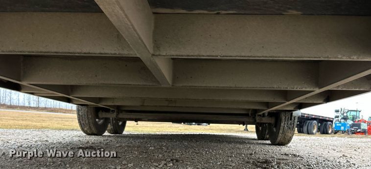 image for item DV1752 2005 Wells Cargo Express Wagon enclosed cargo trailer