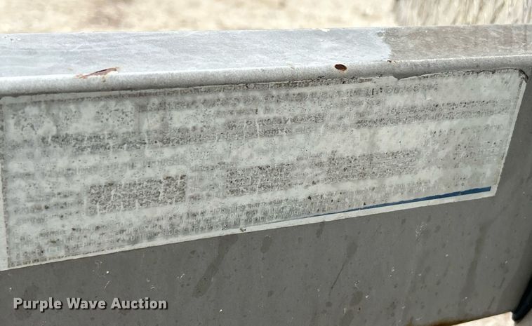 image for item DV1752 2005 Wells Cargo Express Wagon enclosed cargo trailer