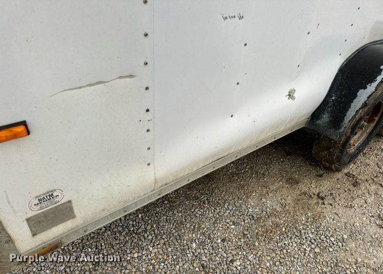 image for item DV1811 1998 Wells Cargo enclosed cargo trailer