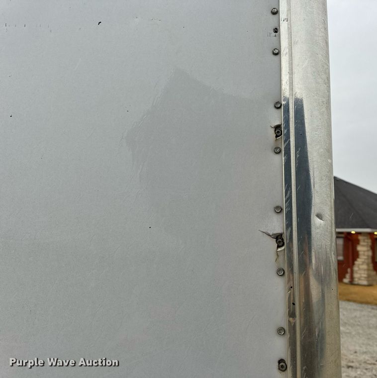 image for item DV1811 1998 Wells Cargo enclosed cargo trailer