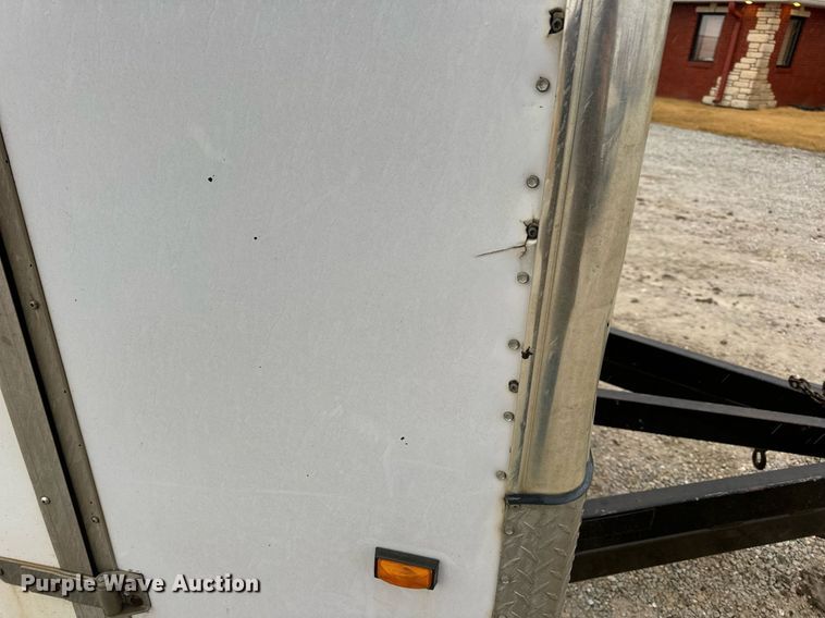 image for item DV1811 1998 Wells Cargo enclosed cargo trailer