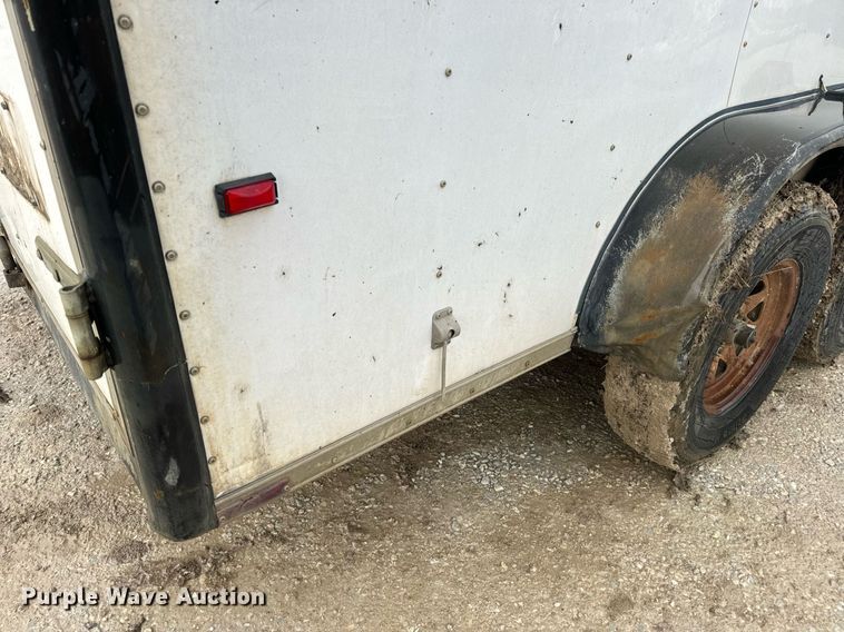 image for item DV1811 1998 Wells Cargo enclosed cargo trailer