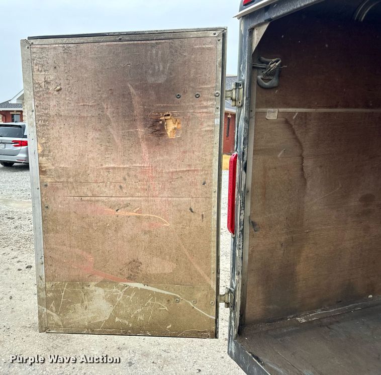 image for item DV1811 1998 Wells Cargo enclosed cargo trailer
