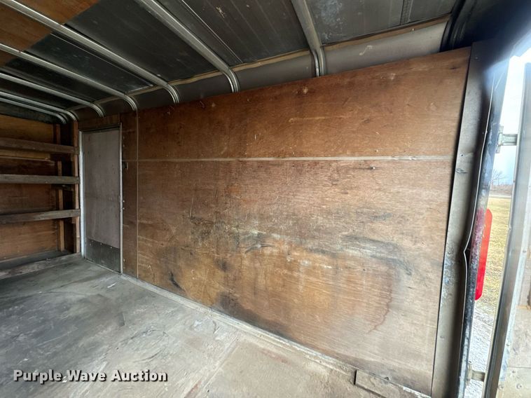 image for item DV1811 1998 Wells Cargo enclosed cargo trailer