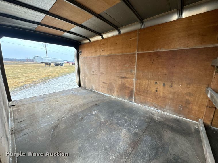 image for item DV1811 1998 Wells Cargo enclosed cargo trailer