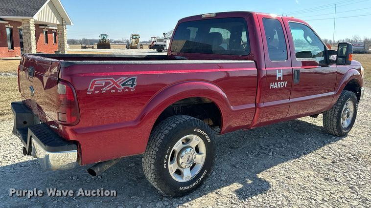 image for item DV1819 2016 Ford F250 Super Duty SuperCab pickup truck