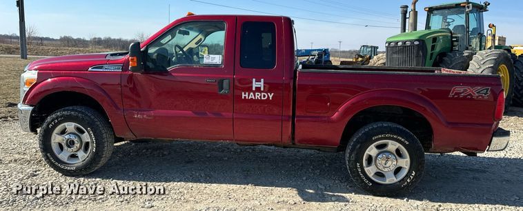 image for item DV1819 2016 Ford F250 Super Duty SuperCab pickup truck