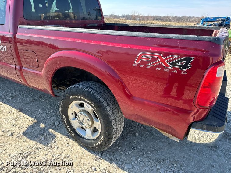 image for item DV1819 2016 Ford F250 Super Duty SuperCab pickup truck
