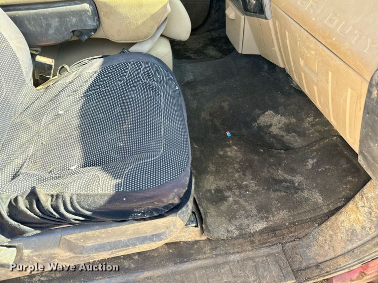 image for item DV1819 2016 Ford F250 Super Duty SuperCab pickup truck