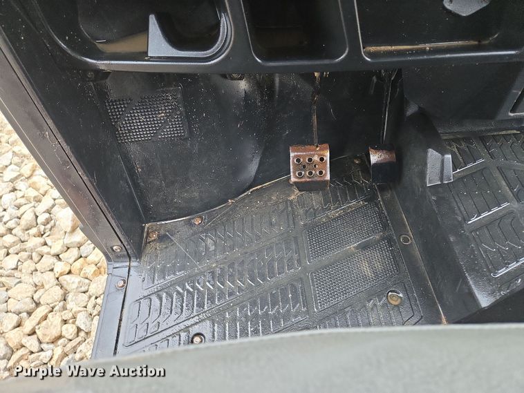 image for item DV1828 Polaris 4000D utility vehicle