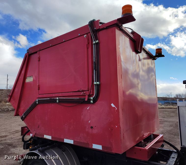 image for item DV6692 2015 Ford F450 Super Duty refuse truck