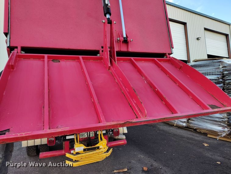 image for item DV6692 2015 Ford F450 Super Duty refuse truck