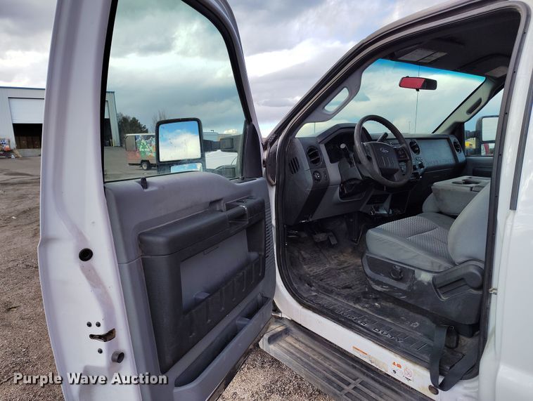 image for item DV6692 2015 Ford F450 Super Duty refuse truck