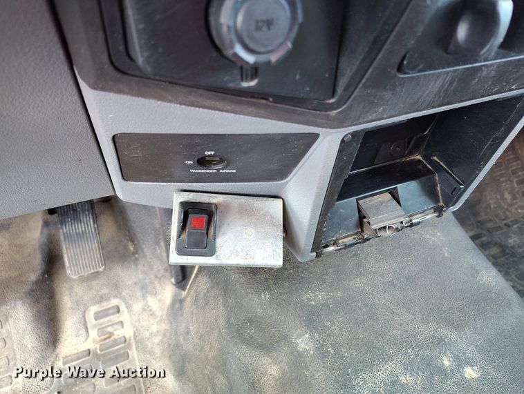 image for item DV6692 2015 Ford F450 Super Duty refuse truck