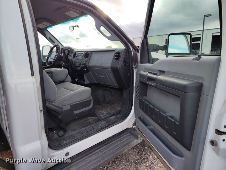 image for item DV6692 2015 Ford F450 Super Duty refuse truck