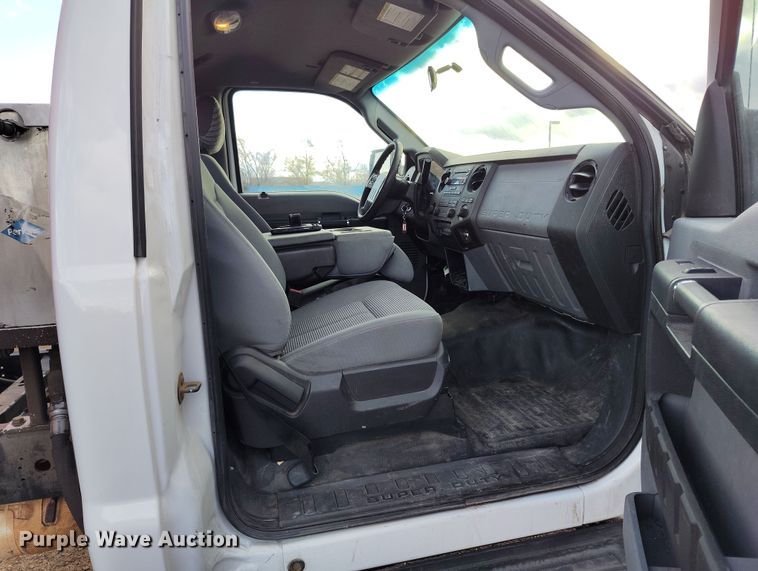 image for item DV6692 2015 Ford F450 Super Duty refuse truck