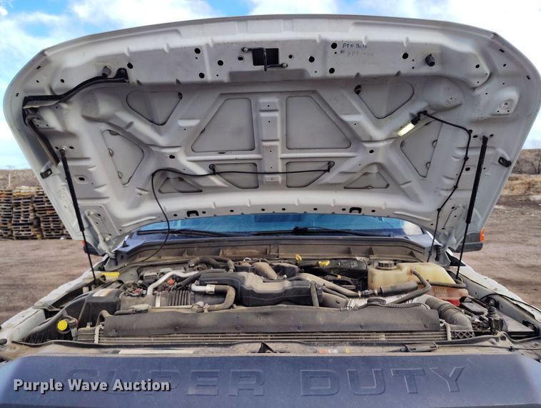 image for item DV6692 2015 Ford F450 Super Duty refuse truck