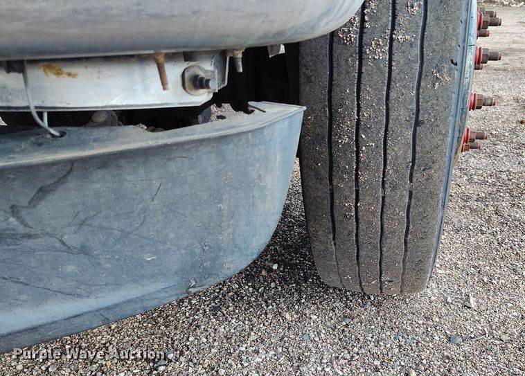 image for item DV6692 2015 Ford F450 Super Duty refuse truck