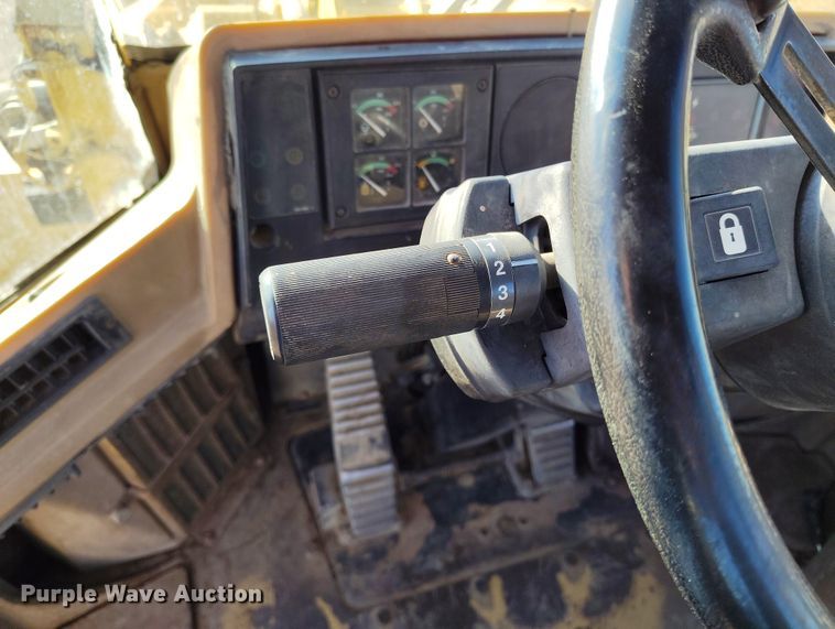 image for item DV6723 1996 Caterpillar 928F wheel loader