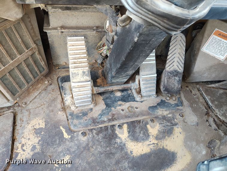 image for item DV6723 1996 Caterpillar 928F wheel loader