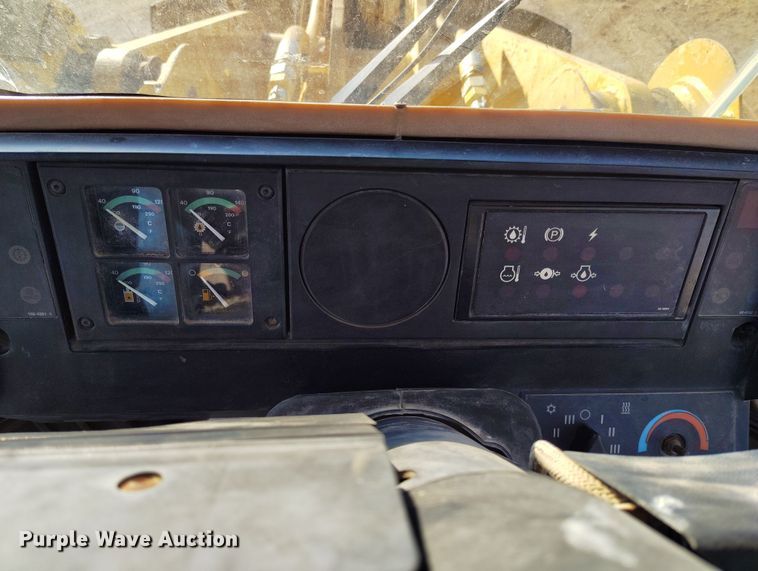 image for item DV6723 1996 Caterpillar 928F wheel loader