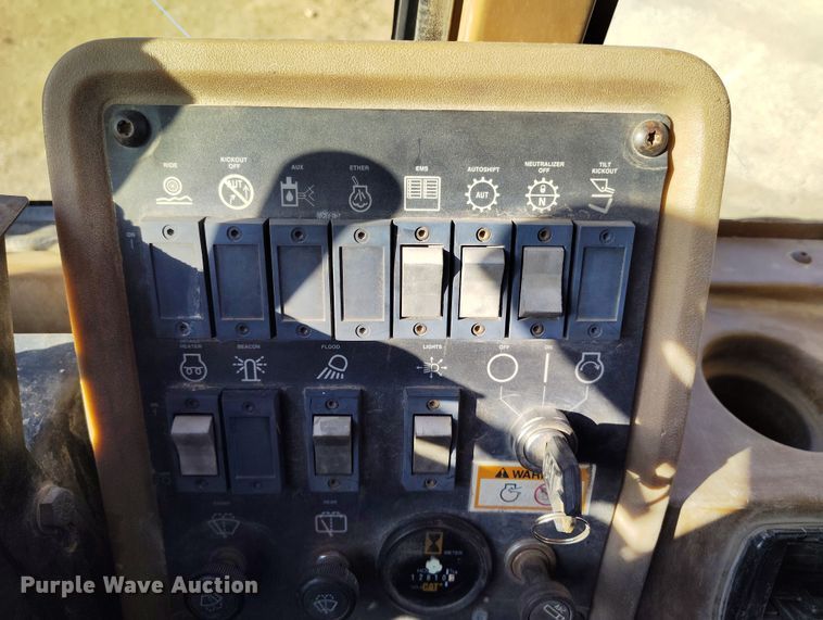 image for item DV6723 1996 Caterpillar 928F wheel loader