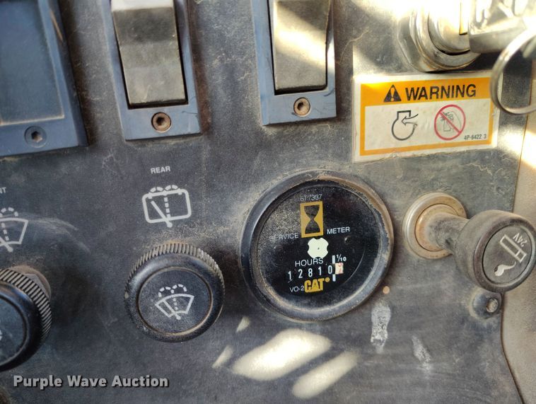 image for item DV6723 1996 Caterpillar 928F wheel loader