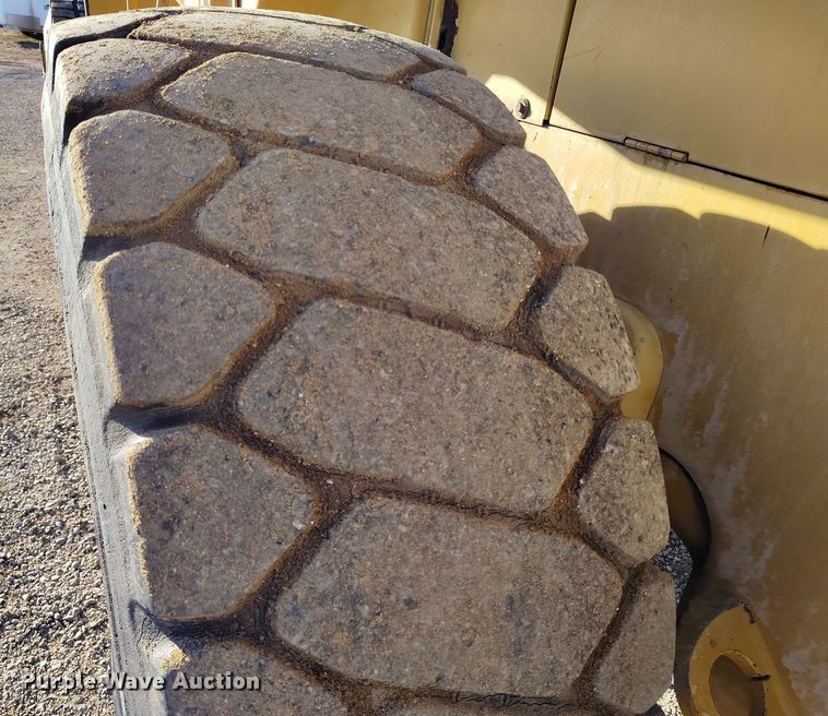 image for item DV6723 1996 Caterpillar 928F wheel loader