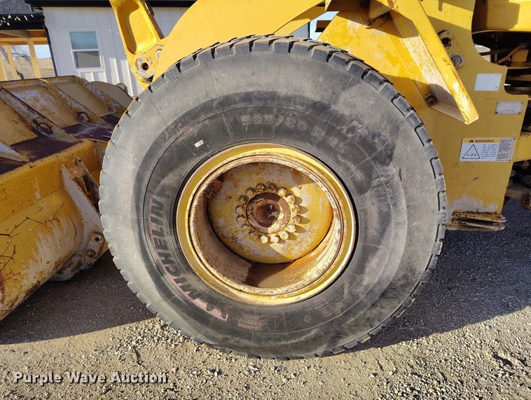 image for item DV6723 1996 Caterpillar 928F wheel loader