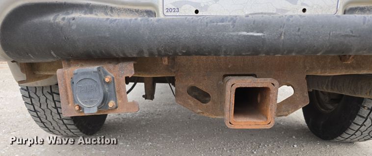 image for item DW3175 2004 Ford F250 Super Duty SuperCab pickup truck