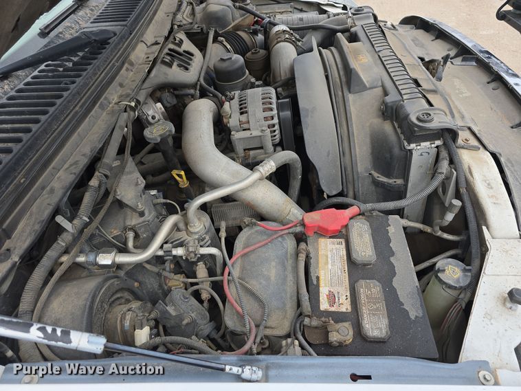 image for item DW3175 2004 Ford F250 Super Duty SuperCab pickup truck