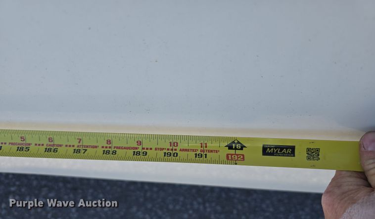 image for item DW3211 2007 Chevrolet C7500 delivery truck