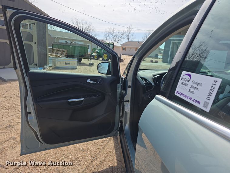 image for item DW3214 2013 Ford C-Max 