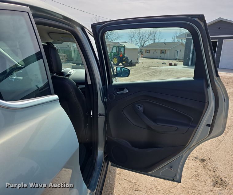 image for item DW3214 2013 Ford C-Max 