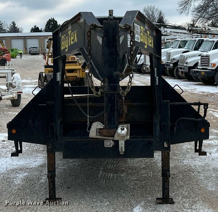 image for item DW3336 2013 Big Tex 22NG-20BK+5CP equipment trailer