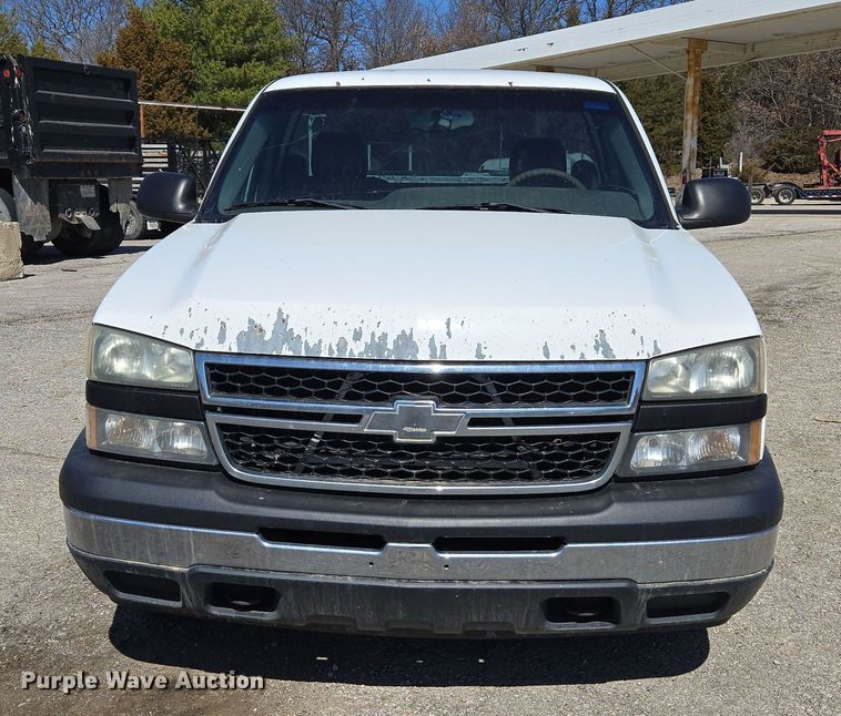 image for item DZ3985 2007 Chevrolet Silverado 1500 pickup truck