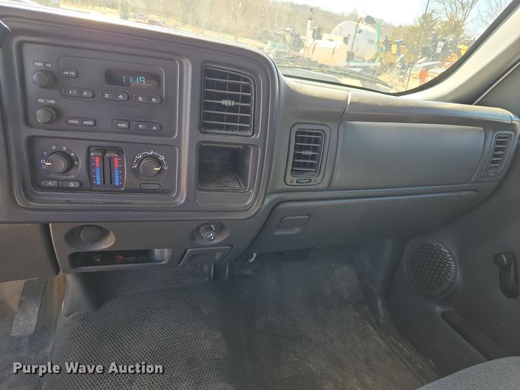 image for item DZ3985 2007 Chevrolet Silverado 1500 pickup truck