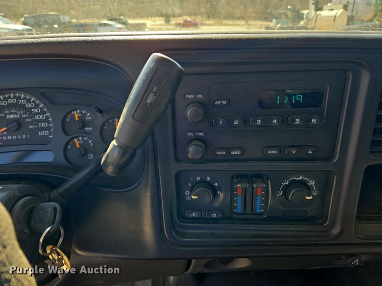 image for item DZ3985 2007 Chevrolet Silverado 1500 pickup truck