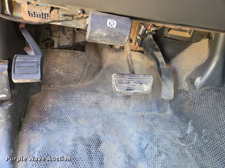 image for item DZ3985 2007 Chevrolet Silverado 1500 pickup truck