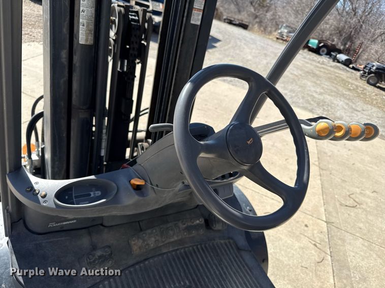 image for item DZ3996 2012 Crown 100F-FPS-B049 forklift