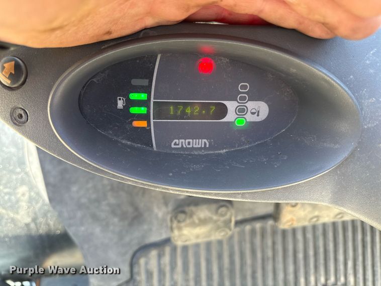 image for item DZ3996 2012 Crown 100F-FPS-B049 forklift