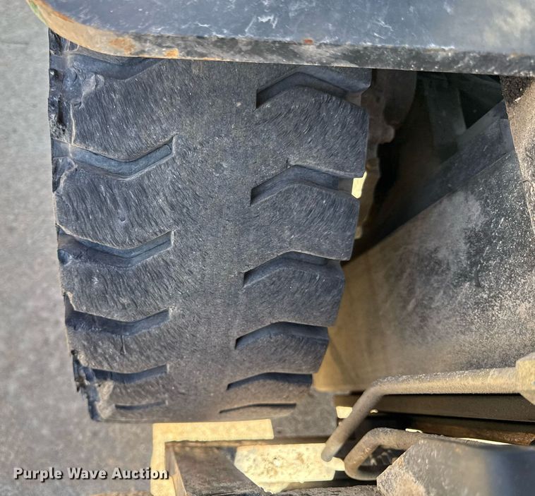 image for item DZ3996 2012 Crown 100F-FPS-B049 forklift