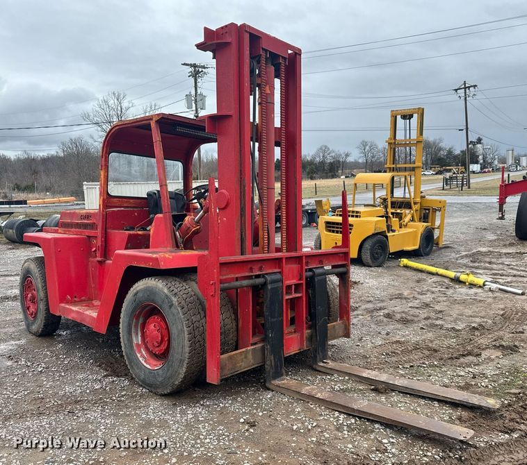image for item EC3490 Clark CFY150B forklift