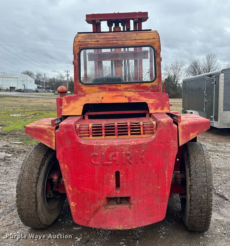 image for item EC3490 Clark CFY150B forklift