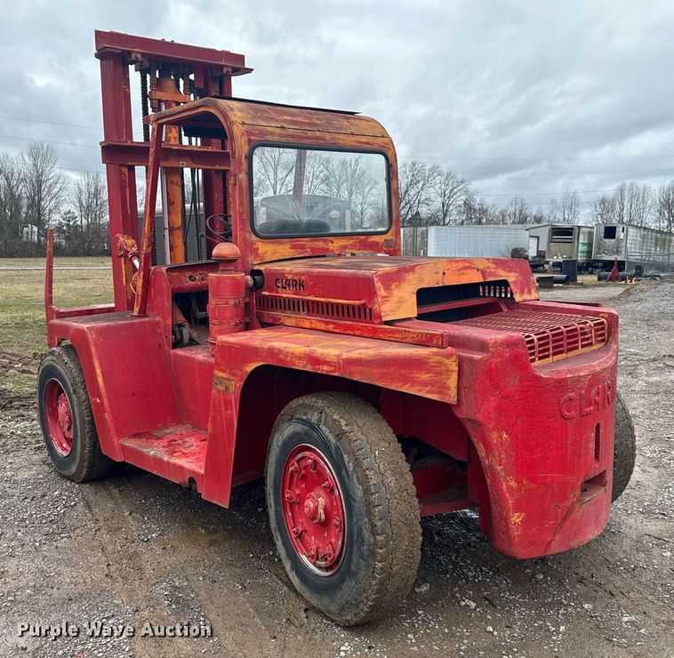 image for item EC3490 Clark CFY150B forklift
