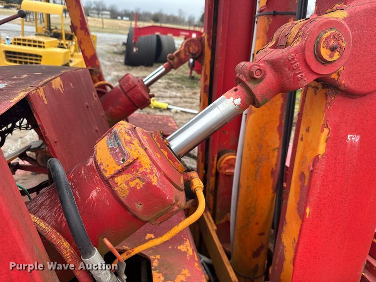 image for item EC3490 Clark CFY150B forklift