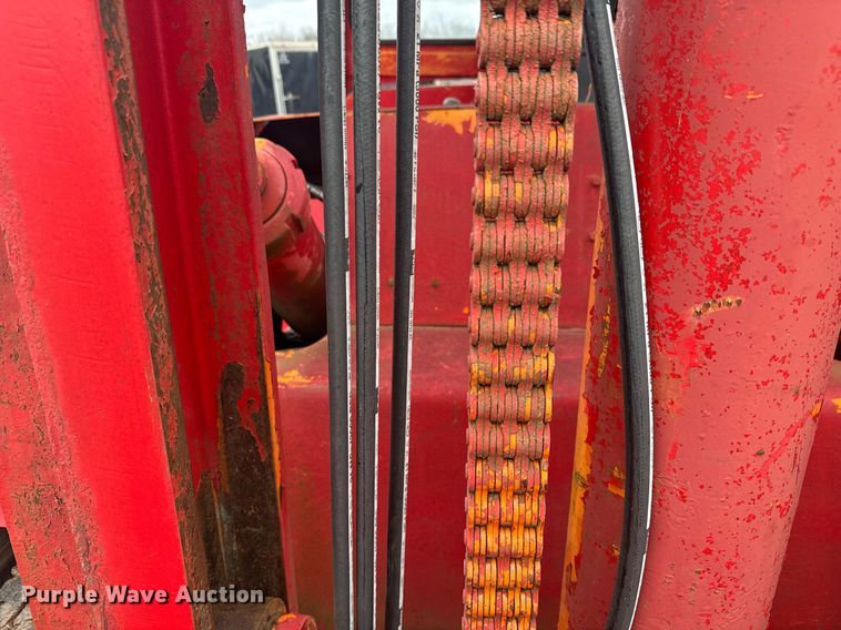 image for item EC3490 Clark CFY150B forklift