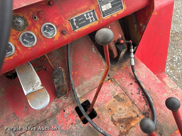 image for item EC3490 Clark CFY150B forklift