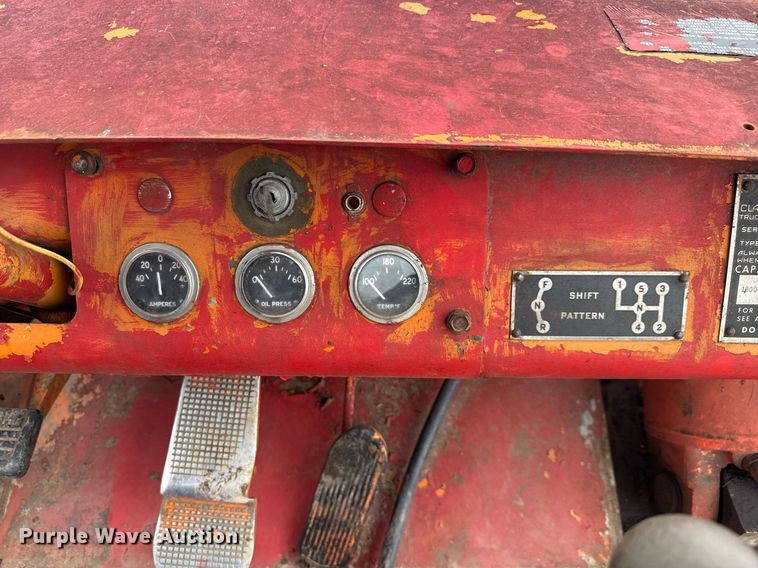 image for item EC3490 Clark CFY150B forklift