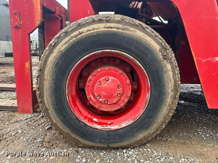 image for item EC3490 Clark CFY150B forklift